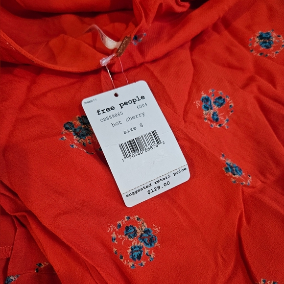 Free People Mockingbird Mini Dress Deep V Neck SS Open Back Hot Cherry Siz 8 NWT - Picture 3 of 16